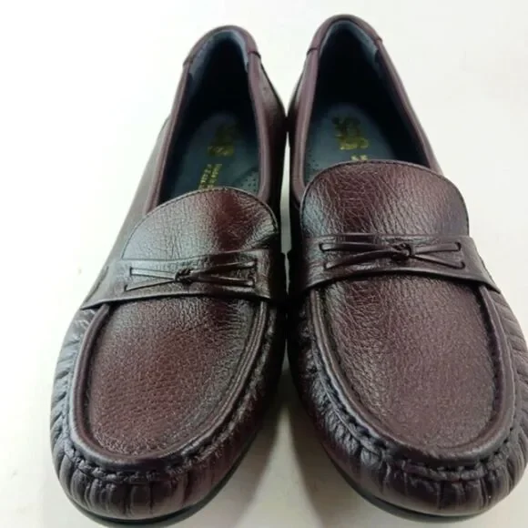 SAS NWOT Classic Timeless Slip-On Leather Loafer Woman's 8.5. Burgandy/Brownish. - Picture 11 of 12